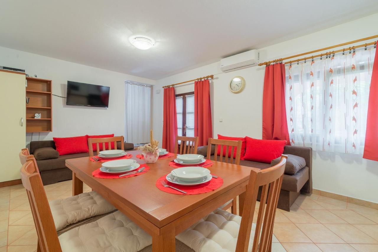 Apartments Puskaric 维尔 外观 照片