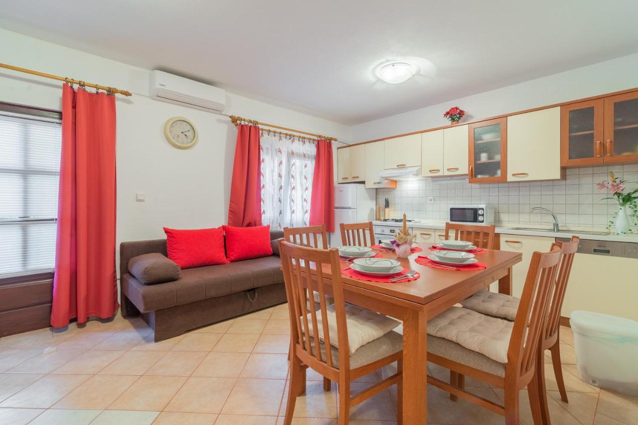 Apartments Puskaric 维尔 外观 照片